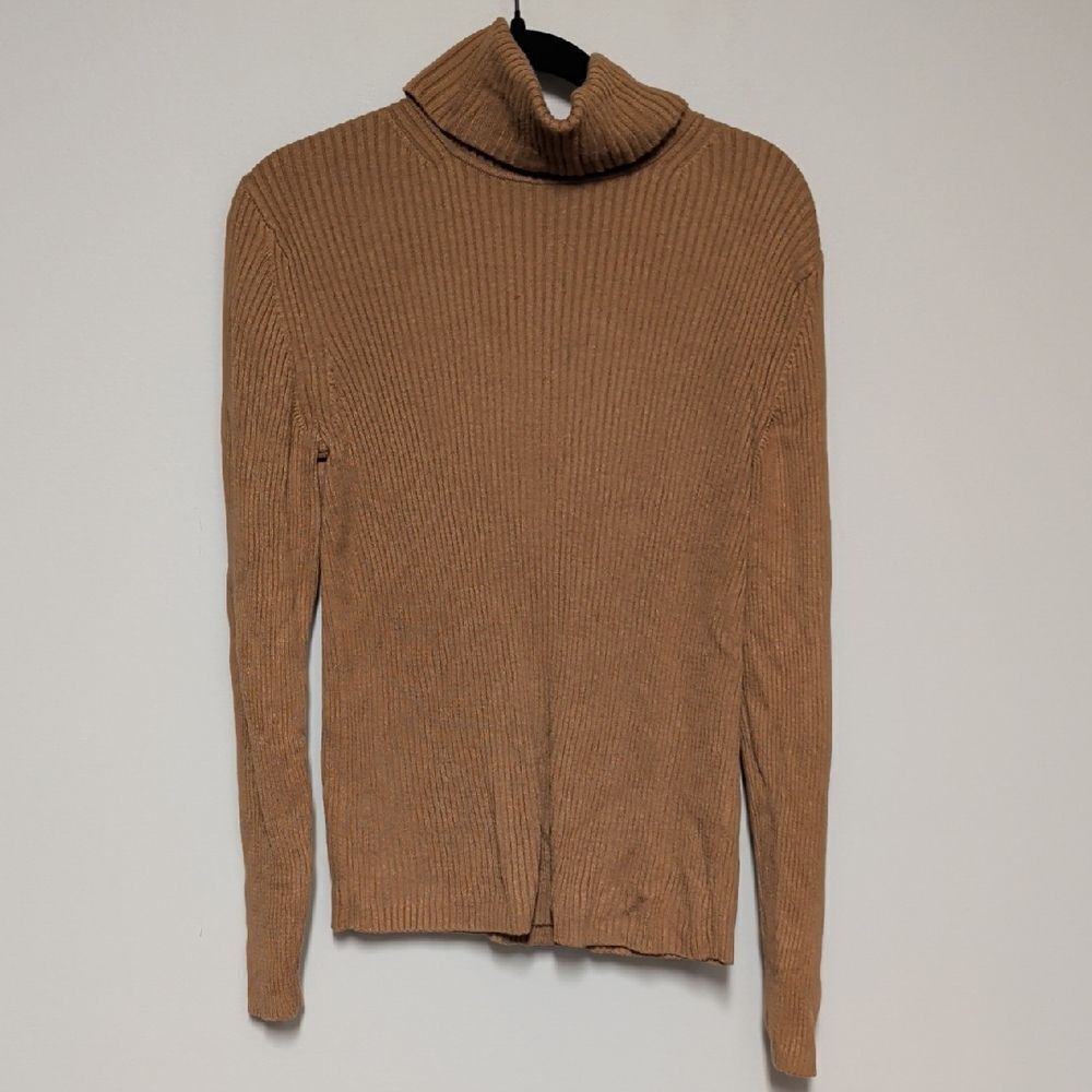 Banana Republic Women's Tan Turtleneck Sweater
